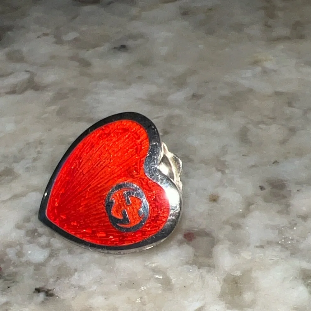 Gucci .925 Interlocking G Red Enamel Heart Stud Earrings 100% Authentic - Picture 4 of 7